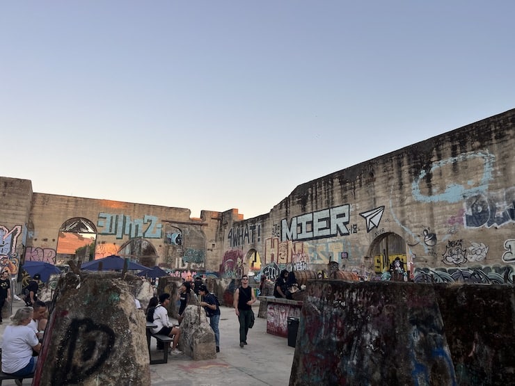 Blue Note Brownies and Lemonade rave at The Ruins sit down area