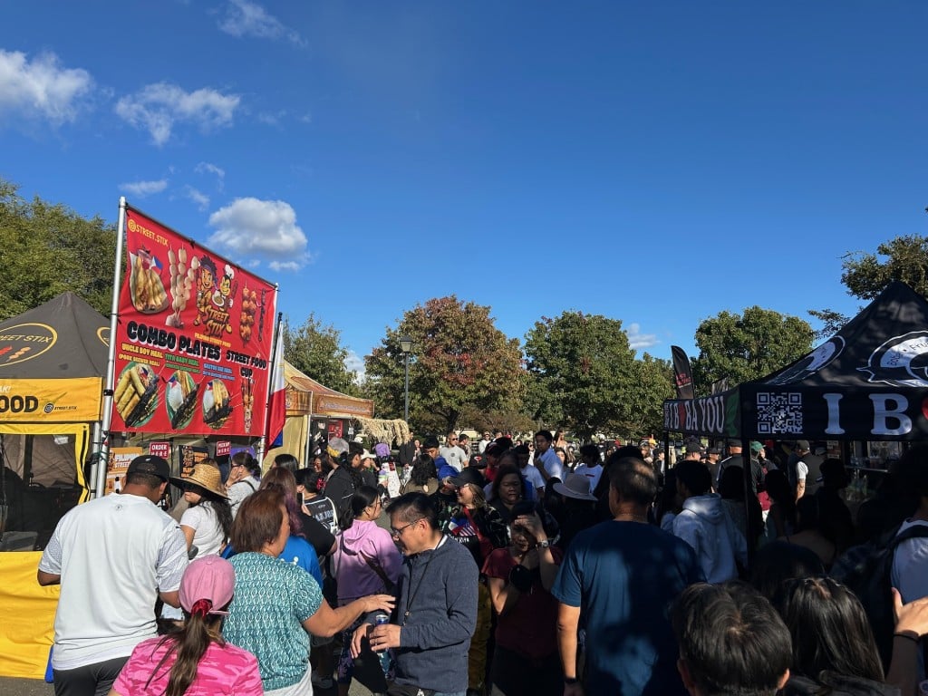 Manila Munchies at Shenandoah Park featured a dozen food vendors selling a variety of Filipino foods such as lumpia, barbecue chicken and pork, lechon and sisig. The event was organized as part of Filipino American History Month. Kerana Todorov photo